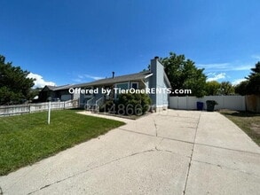 5675 W 4360 S in West Valley City, UT - Building Photo - Building Photo