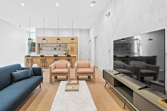 28 Van Reipen Ave in Jersey City, NJ - Building Photo - Building Photo