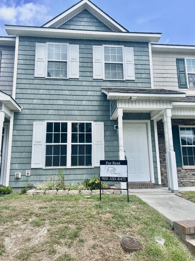 property at 27 E Doris Ave