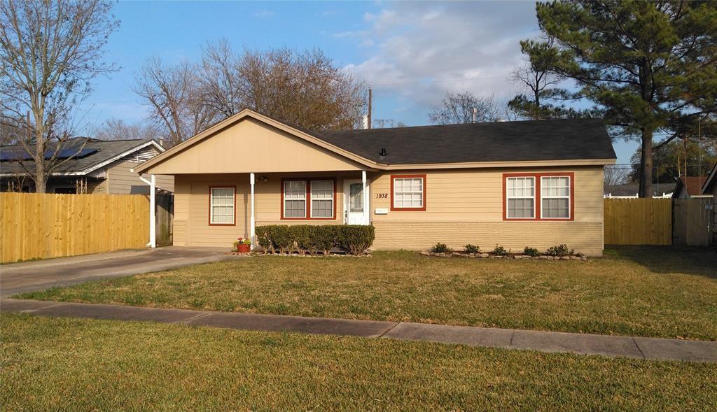 1938 Coulcrest Dr in Houston, TX - Building Photo