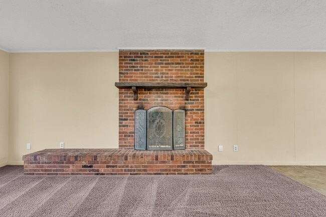 343 Miller Ave in West Point, MS - Building Photo - Building Photo