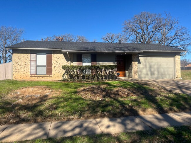 3803 Glengate Dr in Arlington, TX - Building Photo - Building Photo