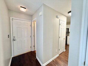 5706 Osprey Cove Dr in Raleigh, NC - Building Photo - Building Photo