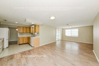 1240 Waterside Ln in Venice, FL - Building Photo - Building Photo