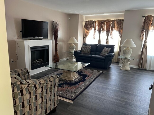 199 Rumbling Rock Rd, Unit Townhome in Hedgesville, WV - Building Photo - Building Photo
