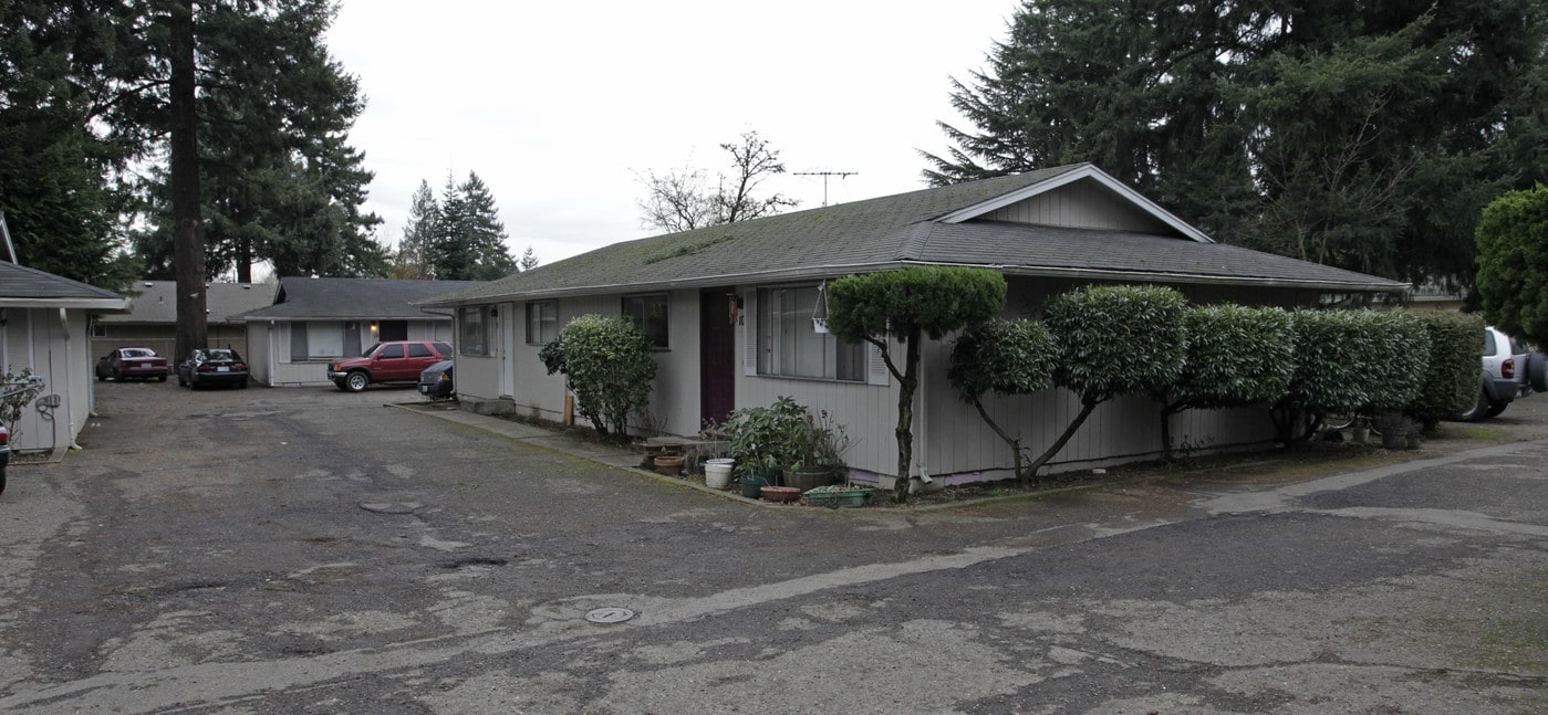Dorado Apartments in Vancouver, WA - Building Photo