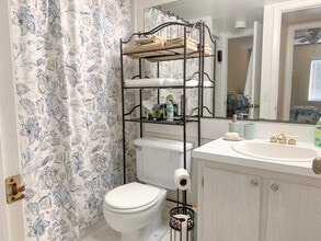 320 Knotty Pine Cir, Unit A2 in Greenacres, FL - Building Photo - Building Photo