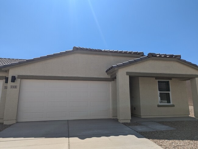 property at 733 Dylan Ct