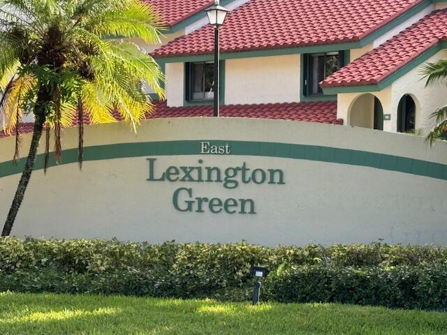 4 Lexington Ln E in Palm Beach Gardens, FL - Building Photo