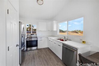 87-212-212 Holopono St in Waianae, HI - Building Photo - Building Photo