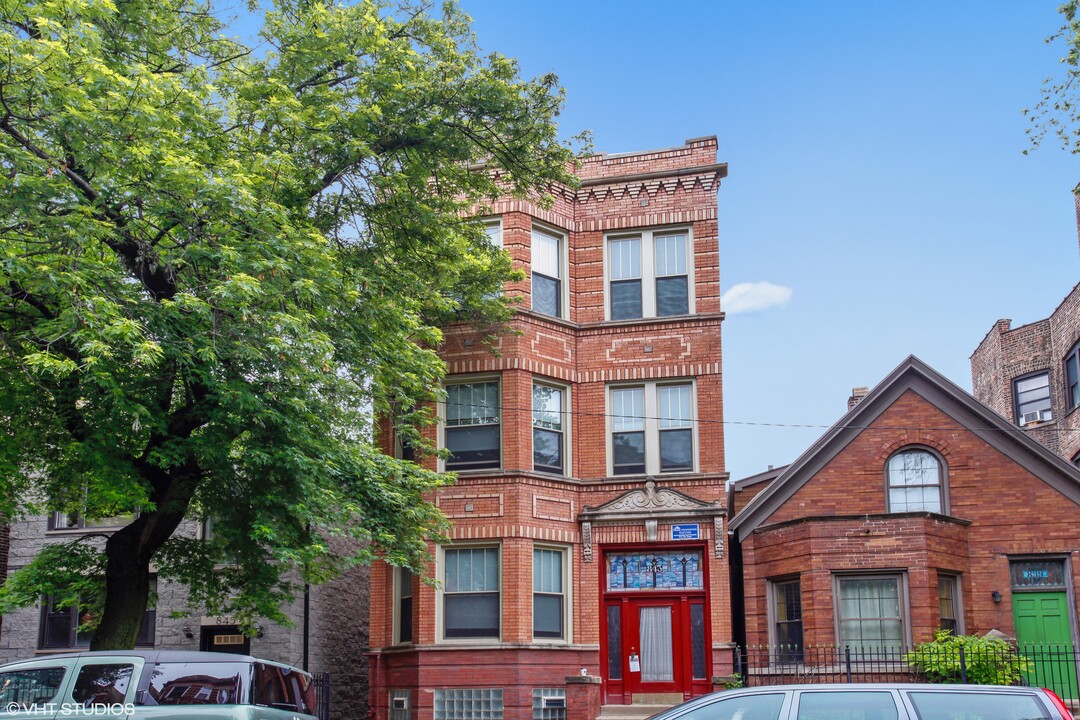 843 N Hoyne Ave in Chicago, IL - Building Photo