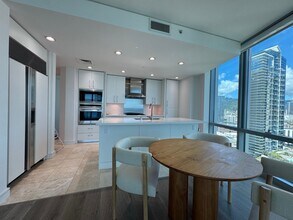 1288 Ala Moana Blvd in Honolulu, HI - Building Photo - Building Photo