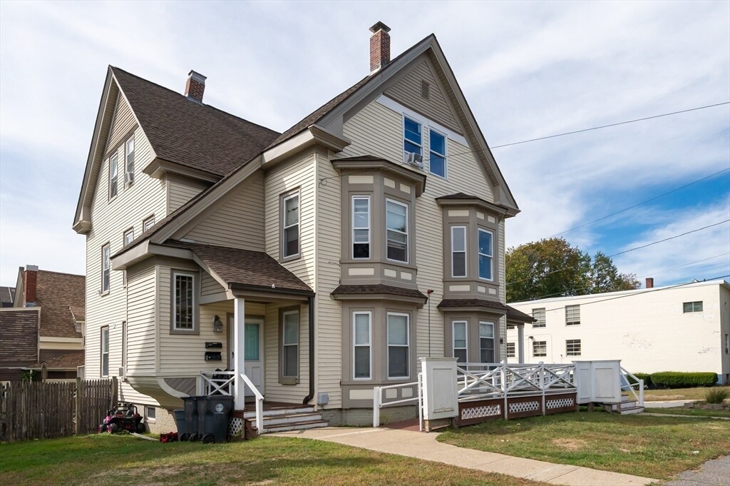494-496 Main St in Haverhill, MA - Building Photo