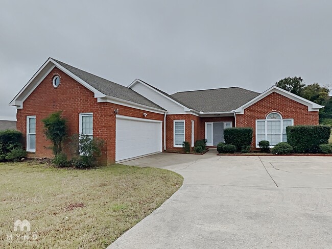 property at 804 Rockhurst Ln