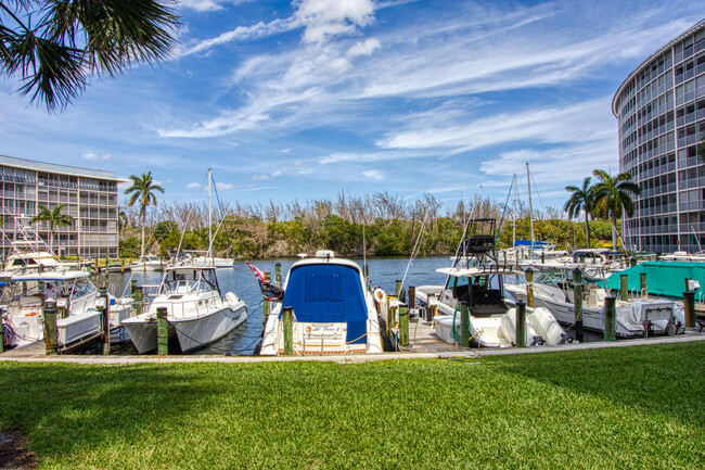 property at 1301 E Hillsboro Blvd