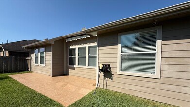 15110 Sierra Ridge Dr in Humble, TX - Building Photo - Building Photo