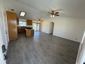 23423 Cherokee Ave in Apple Valley, CA - Building Photo - Building Photo