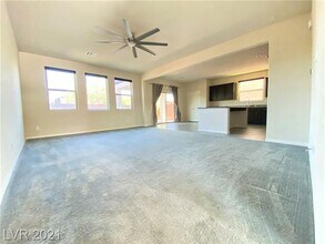 6402 Dollis Hill St in Las Vegas, NV - Building Photo - Building Photo