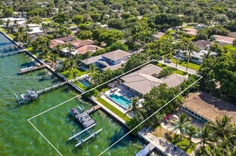 9999 NE 13th Ave in Miami Shores, FL - Building Photo - Building Photo