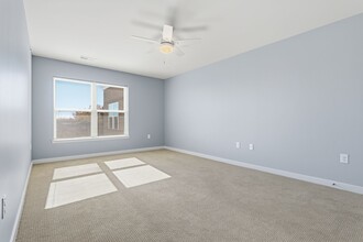 Bracken Square in Silver Spring, MD - Foto de edificio - Building Photo