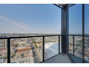 10360 102 St NW in Edmonton, AB - Building Photo - Building Photo