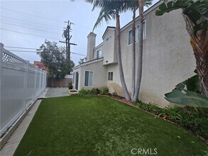 1920 Maple Ave in Costa Mesa, CA - Building Photo - Building Photo