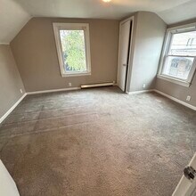 504 W Lapeer St, Unit #D in Lansing, MI - Building Photo - Building Photo