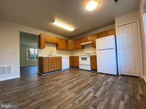 9609 Coventry Creek Dr in Fredericksburg, VA - Building Photo - Building Photo