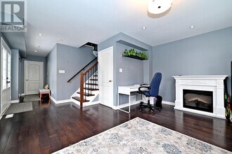 21 Hesketh Rd in Ajax, ON - Building Photo - Building Photo