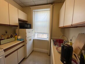 166 Kelton St, Unit 36 in Boston, MA - Foto de edificio - Building Photo