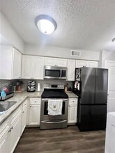 2112 Greenbriar Colony Dr in Houston, TX - Building Photo - Building Photo