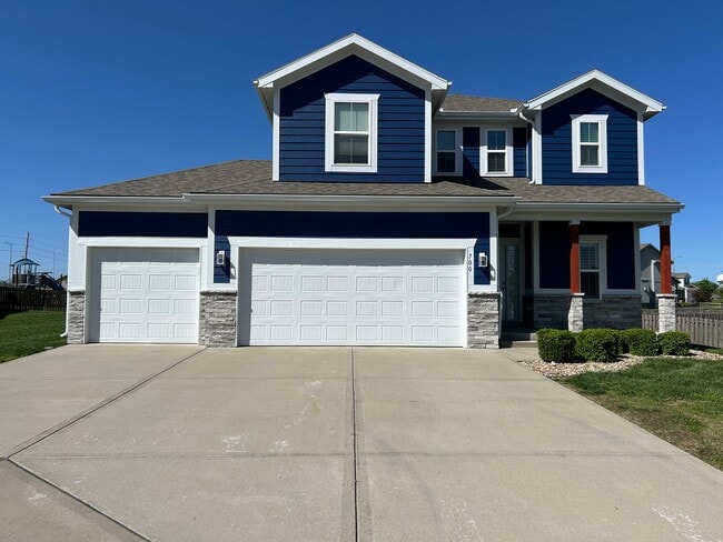 property at 700 Quincy Ct
