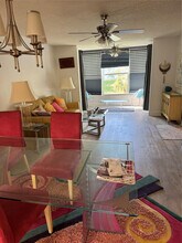 8280 Sunrise Lakes Blvd in Sunrise, FL - Building Photo - Building Photo