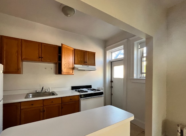 1788 Beacon St in Brookline, MA - Building Photo - Building Photo