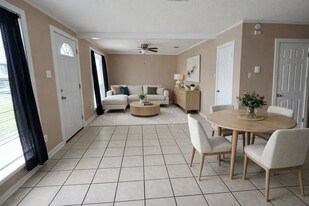 216 St Francis St in Houma, LA - Building Photo