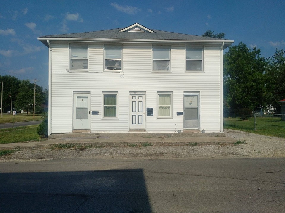 19th Street Apartments in Mount Vernon, IL - Building Photo