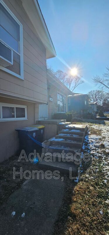 9625 Beacon Ave in Kansas City, MO - Building Photo - Building Photo