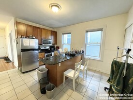 17 Sachem St, Unit 3 Apartamentos