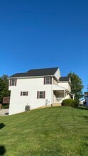 1292 S Cobble Creek Cir in Bloomington, IN - Building Photo - Building Photo
