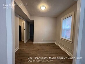 444 N 18th St-Unit -8 in Kansas City, KS - Building Photo - Building Photo