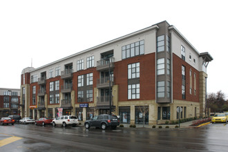 Centercourt Condominiums in Lexington, KY - Building Photo - Building Photo