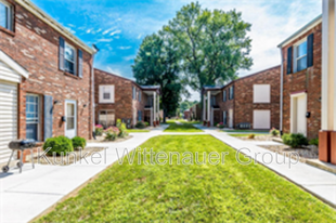 1802 Jamestown Rd in Swansea, IL - Building Photo