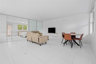 301 Jefferson Ave in Miami Beach, FL - Building Photo - Building Photo