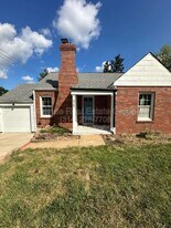 425 Bismark Ave in St. Louis, MO - Building Photo