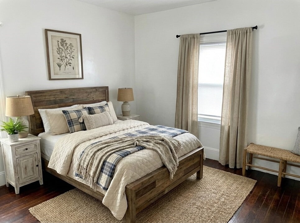 49 Carpenter St in Attleboro, MA - Building Photo