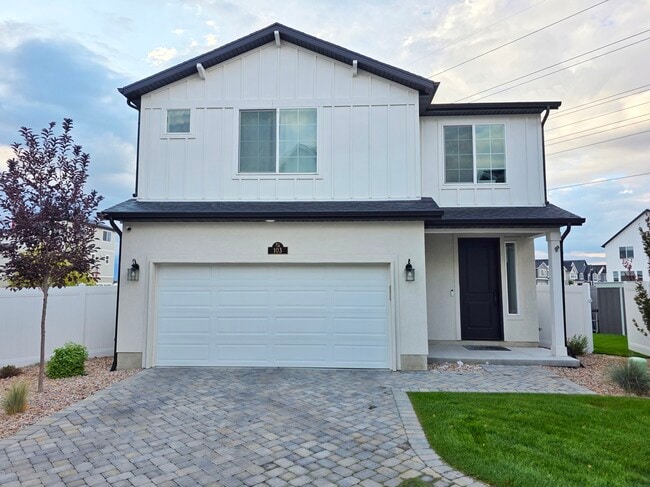property at 103 E Brushy Canyon St