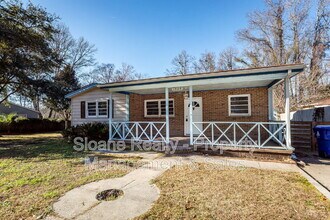 1520 N Avalon Cir in Charleston, SC - Building Photo - Building Photo