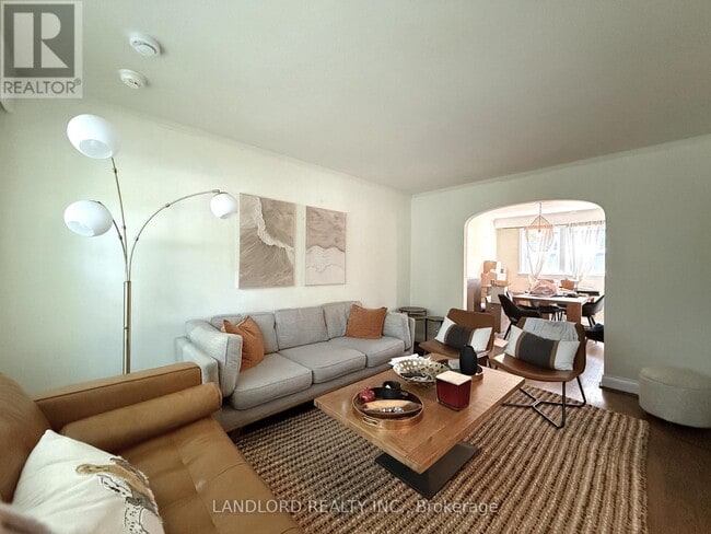 property at 1 Thursfield Crescent