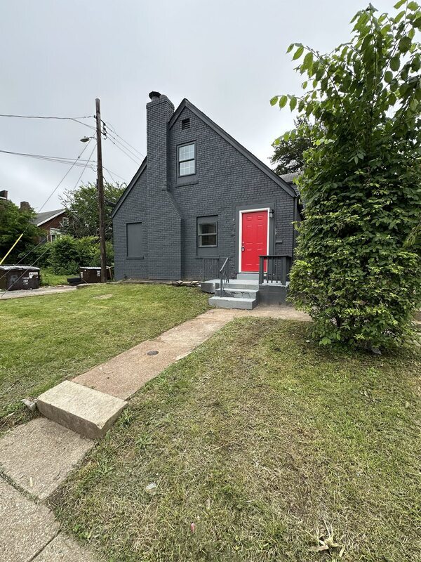 property at 5088 Queens Ave