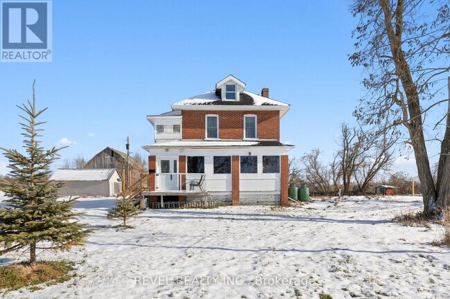 1804 Sturgeon Rd in Kawartha Lakes, ON - Building Photo - Building Photo